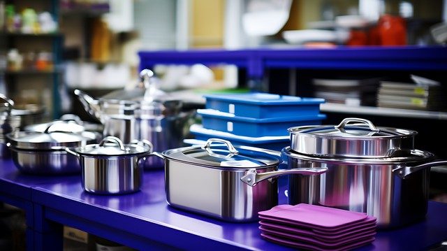 开中央厨房设备厂 7 年，食品级不锈钢加工，只认汇久兴五金